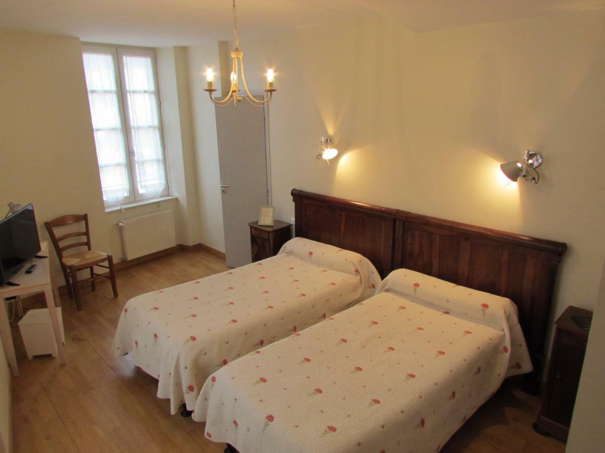 Отель Le Relais De La Tour Capdenac-Gare Экстерьер фото